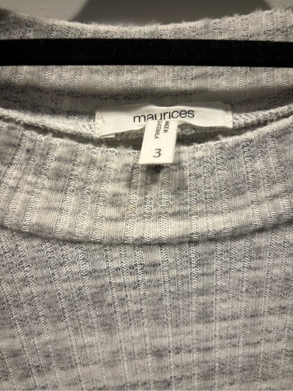 Maurices Light Heather Gray Ribbed Scoopneck sleeveless size 3 Sweater
